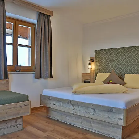 فيرين باويرنهوف ماوراشهوف * سانكت يوهان ايم بونغ